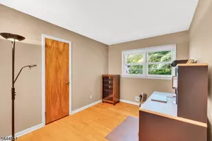 28 Southard Pl, Bernards Township, NJ 07920 - Photo 18