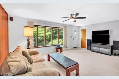 28 Southard Pl, Bernards Township, NJ 07920 - Photo 6