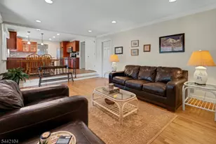 681 Chestnut St, Long Hill Township, NJ 07980 - Photo 10