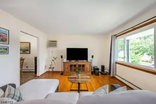 140 Maplewood Ave, Clifton, NJ 07013 - Photo 4