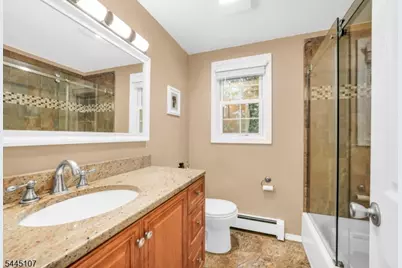68 Fieldstone Pl, Wayne, NJ 07470 - Photo 24