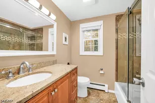 68 Fieldstone Pl, Wayne, NJ 07470 - Photo 24