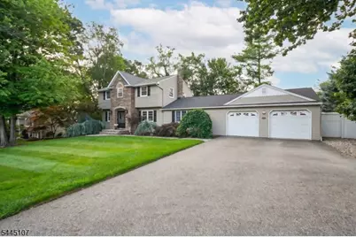 68 Fieldstone Pl, Wayne, NJ 07470 - Photo 4