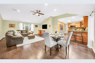 68 Fieldstone Pl, Wayne, NJ 07470 - Photo 16