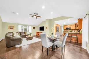 68 Fieldstone Pl, Wayne, NJ 07470 - Photo 16