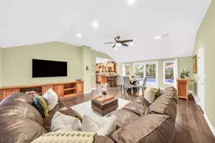 68 Fieldstone Pl, Wayne, NJ 07470 - Photo 18