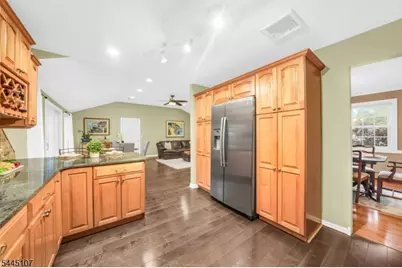 68 Fieldstone Pl, Wayne, NJ 07470 - Photo 14