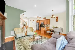 15 Nuthatcher Ct, Wayne, NJ 07470 - Photo 4