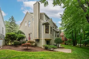 15 Nuthatcher Ct, Wayne, NJ 07470 - Photo 30