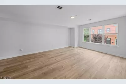 35 Woodside Pl, Newark, NJ 07104 - Photo 16