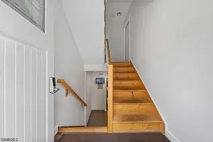 35 Woodside Pl, Newark, NJ 07104 - Photo 4