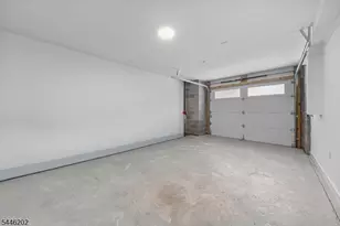 35 Woodside Pl, Newark, NJ 07104 - Photo 26