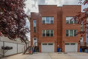 35 Woodside Pl, Newark, NJ 07104 - Photo 4