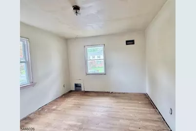 3 Northview Ter, Maplewood, NJ 07040 - Photo 10