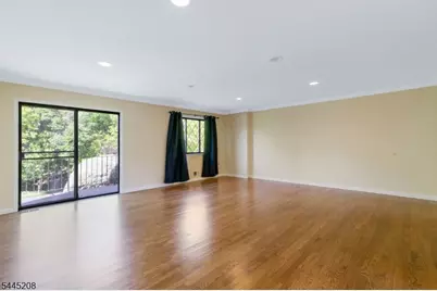 182 Wildflower Ln, Hillsborough Township, NJ 08844 - Photo 8