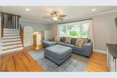 177 Clover Hill Dr, Mount Olive, NJ 07836 - Photo 4