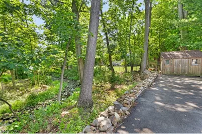 34 Orchard Sq, Caldwell, NJ 07006 - Photo 30