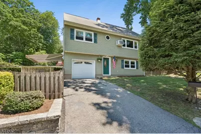 4 Dogwood Ter, Wayne, NJ 07470 - Photo 1