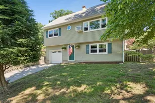 4 Dogwood Terrace, Wayne, NJ 07470 - Photo 2