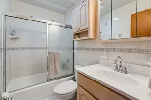 4 Dogwood Terrace, Wayne, NJ 07470 - Photo 10