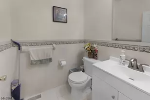 158 Autumn Ridge Rd, Parsippany, NJ 07950 - Photo 24