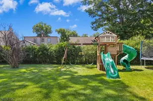 329 Maplewood Ave, Kenilworth, NJ 07033 - Photo 20
