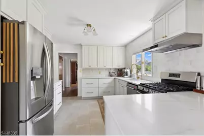 329 Maplewood Ave, Kenilworth, NJ 07033 - Photo 8