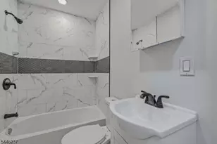 489 E 22nd St, Paterson, NJ 07514 - Photo 16