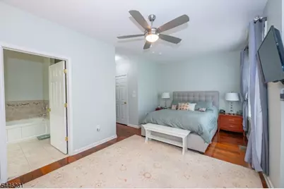 1 Ashley Ct, Hawthorne, NJ 07506 - Photo 10