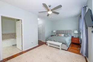 1 Ashley Ct, Hawthorne, NJ 07506 - Photo 10