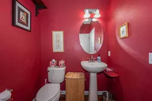 1 Ashley Ct, Hawthorne, NJ 07506 - Photo 8