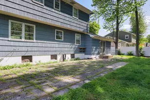 21 St Germain Dr, Clark Township, NJ 07066 - Photo 28
