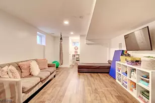 68 Hillside Ave, Florham Park, NJ 07932 - Photo 8