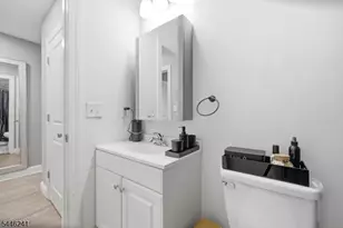 469 Henry St, Elizabeth, NJ 07201 - Photo 16