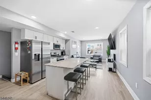 469 Henry St, Elizabeth, NJ 07201 - Photo 4