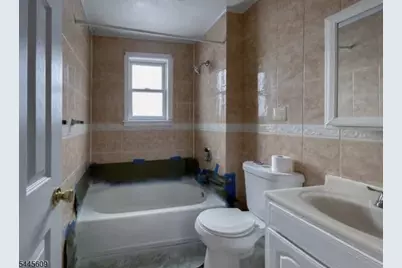 560 Forest St #2, Kearny, NJ 07032 - Photo 10