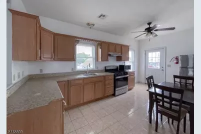 560 Forest St #2, Kearny, NJ 07032 - Photo 4