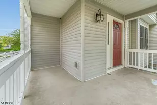 40 Thatcher Ave, Franklin Township, NJ 08886 - Photo 20