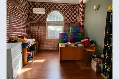 186 Clinton Ave #1, Newark, NJ 07108 - Photo 12
