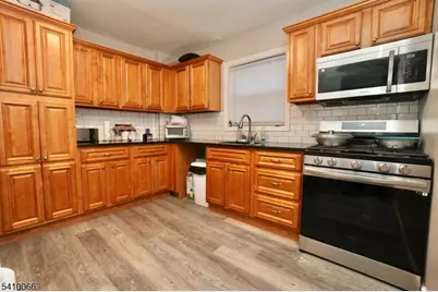 172-176 Delavan Ave, Newark, NJ 07104 - Photo 12