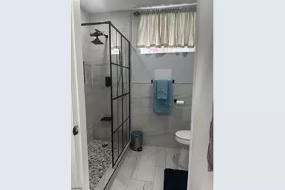 35 Montclair Ave, Clifton, NJ 07011 - Photo 10