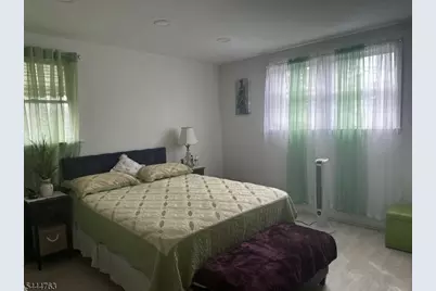 35 Montclair Ave, Clifton, NJ 07011 - Photo 6