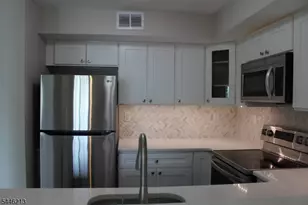 37 Ray Ct Ondo, Bedminster Township, NJ 07921 - Photo 6