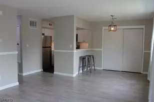 37 Ray Ct Ondo, Bedminster Township, NJ 07921 - Photo 4