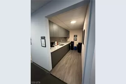 220 9th St, Jersey City, NJ 07302 - Photo 4