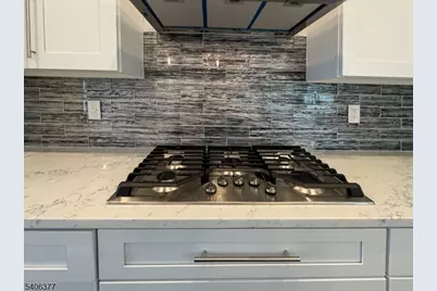 142 Passaic Ave, Roseland, NJ 07068 - Photo 10