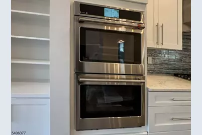 142 Passaic Ave, Roseland, NJ 07068 - Photo 10
