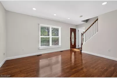 64 Valley Rd, Butler, NJ 07405 - Photo 4