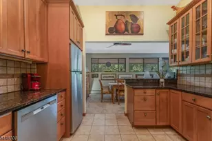 35 N Slope, Union Township, NJ 08809 - Photo 24