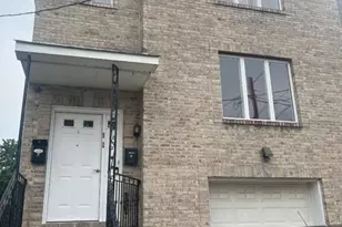 12 Cliff Hill Pl, Newark, NJ 07106 - Photo 2